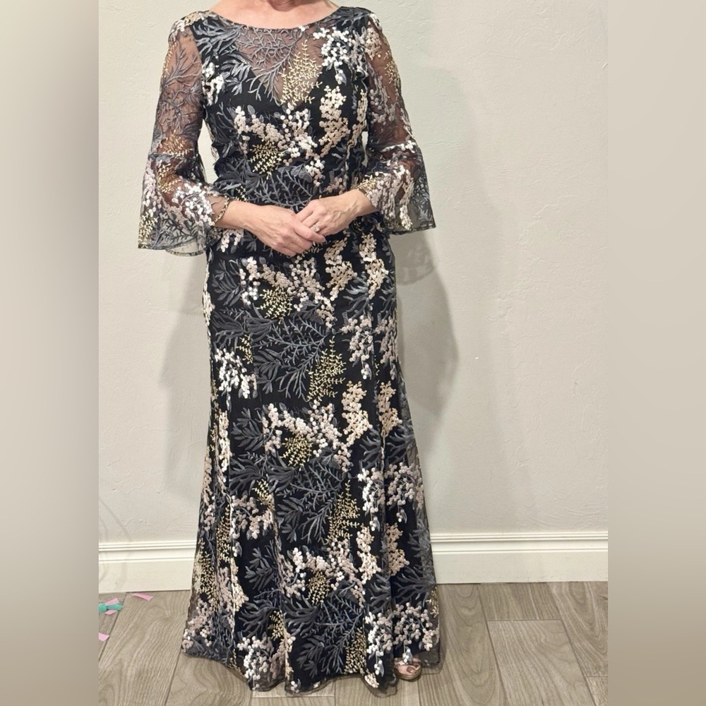 Badgley Mischka Belle Elegant Black Long Dress 10